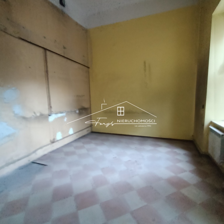 Lokal 250m do wynajęcia w zabytkowej kamienicy w centrum Przemyśla  idealny pod działalność usługową lub biurową