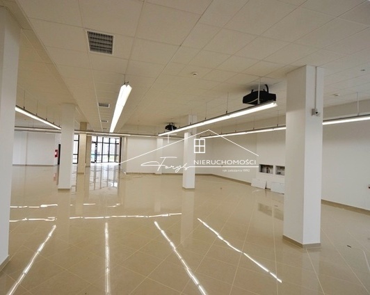 Lokal 497m do wynajęcia  Ostrów k. Przemyśla, idealny pod handel i usługi