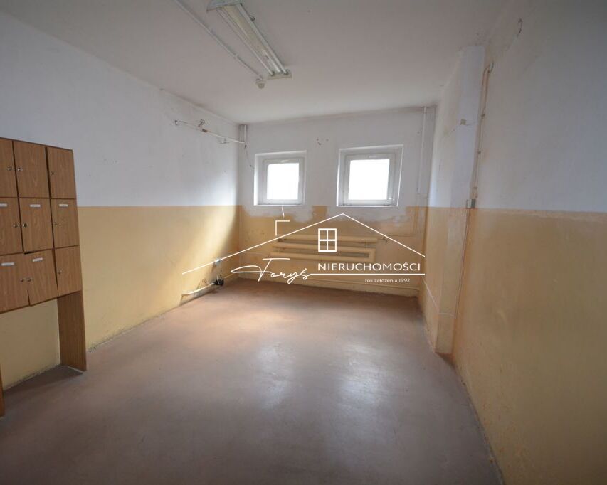 Lokal 64m na wynajem  Przemyśl, ul. Bakończycka, parter w biurowcu, idealny pod biuro lub magazyn
