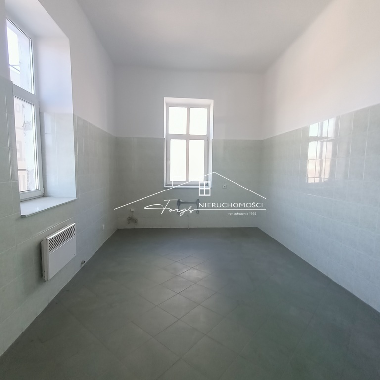 Lokale użytkowe do wynajęcia w centrum Przemyśla  ul. Wałowa, 3050m2