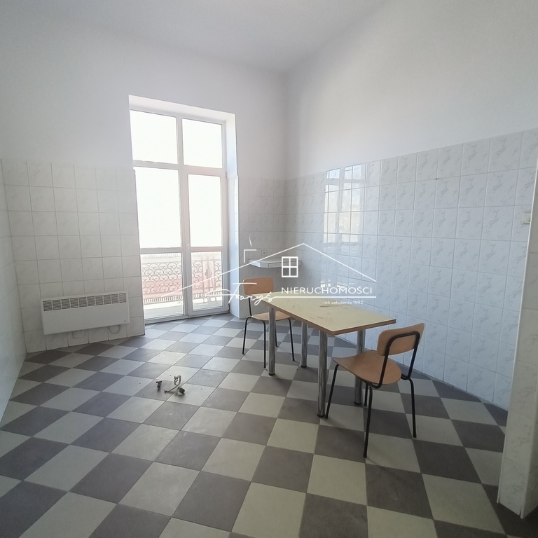 Lokale użytkowe do wynajęcia w centrum Przemyśla  ul. Wałowa, 3050m2