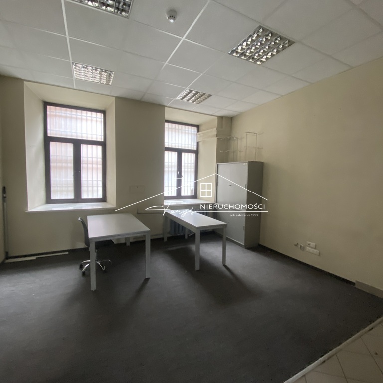 Lokal 116m na wynajem  parter kamienicy w centrum Przemyśla, ul. Jagiellońska