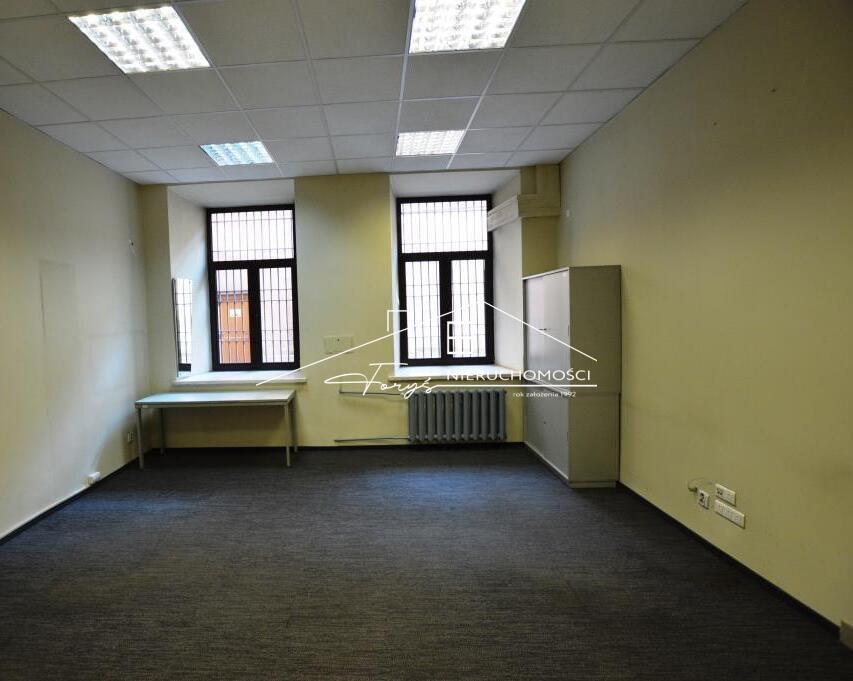 Lokal 116m na wynajem  parter kamienicy w centrum Przemyśla, ul. Jagiellońska