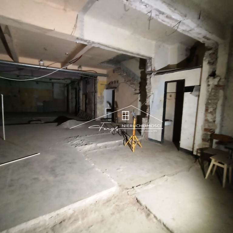 Lokale do wynajęcia w zabytkowej kamienicy w centrum Przemyśla  400 m na działalność gospodarczą