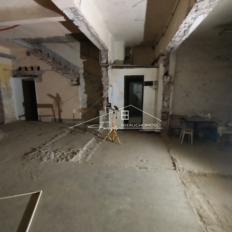 Lokale do wynajęcia w zabytkowej kamienicy w centrum Przemyśla  400 m na działalność gospodarczą