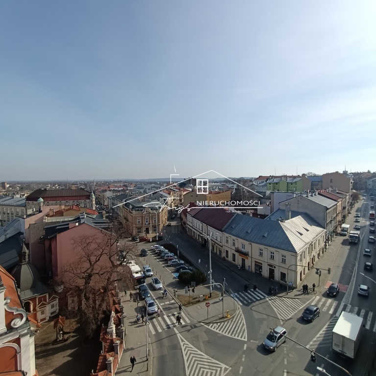 Lokale 250m do wynajęcia w zabytkowej kamienicy w centrum Przemyśla