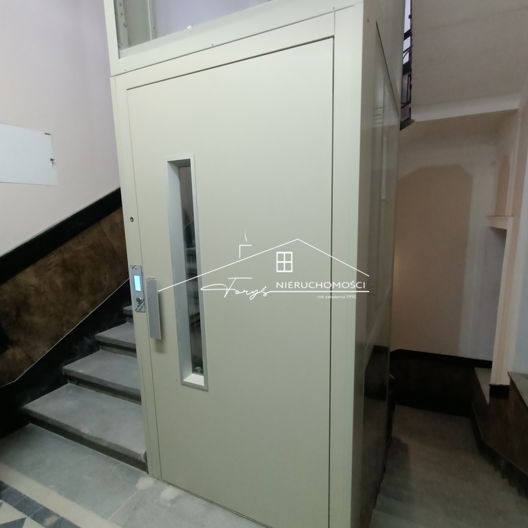 Lokale 250m do wynajęcia w zabytkowej kamienicy w centrum Przemyśla