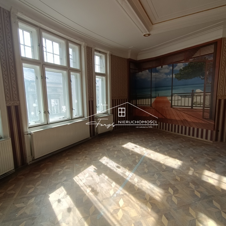 Lokale 250m do wynajęcia w zabytkowej kamienicy w centrum Przemyśla