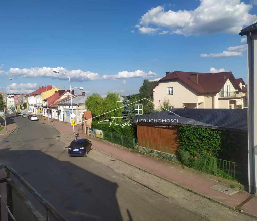Przestronne mieszkanie 100m z balkonem i garażem w centrum Lubaczowa  ul. Krótka