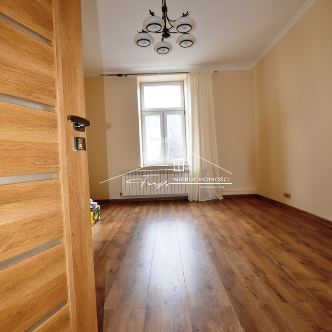 Możliwość sprzedaży mieszkania z przeznaczeniem na kancelarię lub biuro.