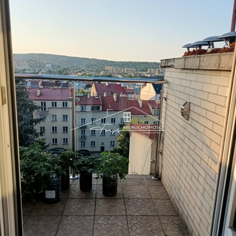 Dwupoziomowe mieszkanie z tarasem i widokiem na panoramę Przemyśla  ul. Władycze