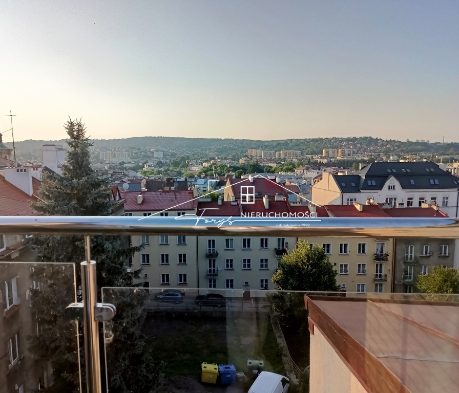 Dwupoziomowe mieszkanie z tarasem i widokiem na panoramę Przemyśla  ul. Władycze