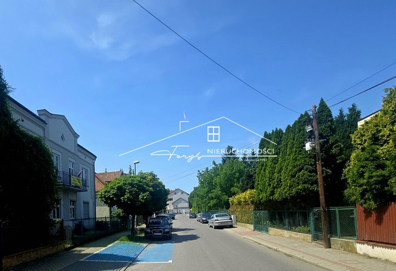 Przytulne mieszkanie 74,8m z piwnicami i strychem na sprzedaż  Przemyśl, ul. Paderewskiego