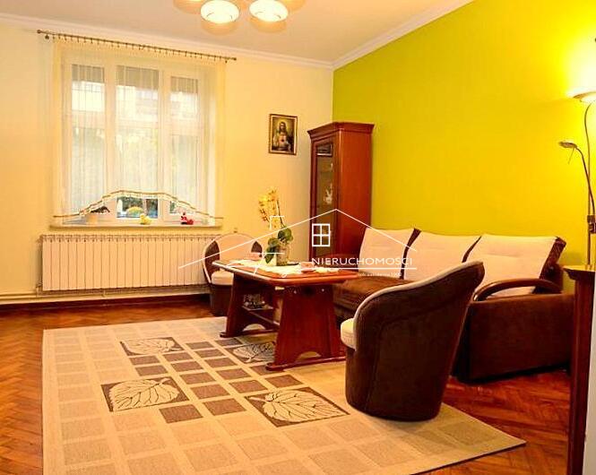 Przytulne mieszkanie 74,8m z piwnicami i strychem na sprzedaż  Przemyśl, ul. Paderewskiego