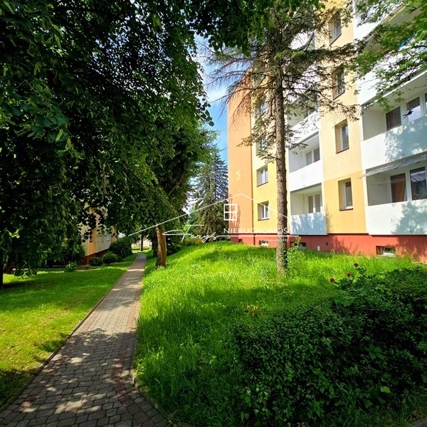 Dwie ustawne sypialnie zapewnią komfort zarówno rodzinie, jak i parze.