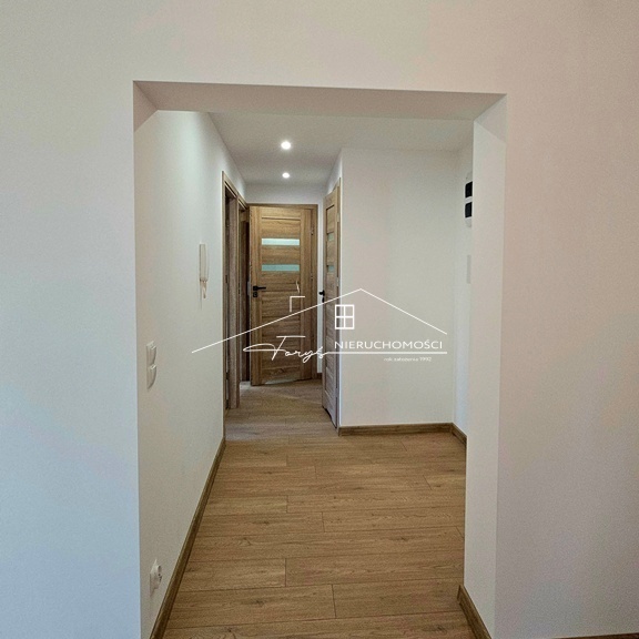 Bliskość przychodni, aptek i banków gwarantuje pełną infrastrukturę miejską.