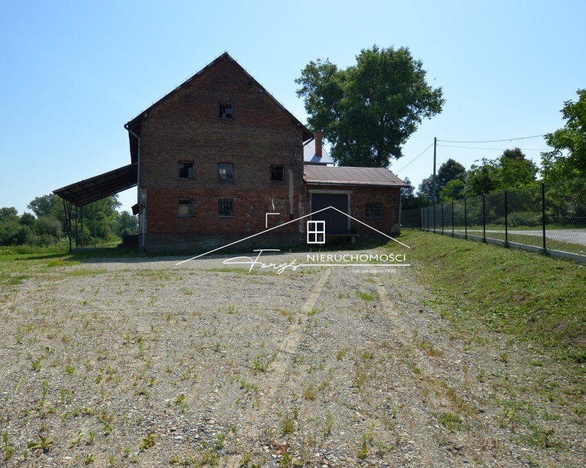 Na sprzedaż stary młyn z potencjałem inwestycyjnym  Walawa k. Przemyśla, 5700 m