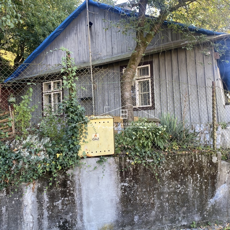 Nieruchomość w Przemyślu  działka z domem do adaptacji lub nowej zabudowy