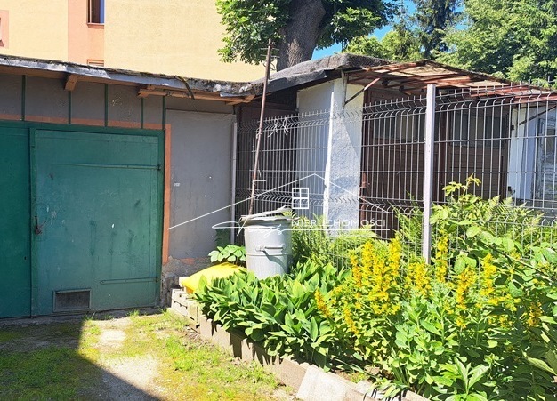 Wynajem murowanego garażu w centrum Przemyśla  idealny na magazyn lub przechowanie