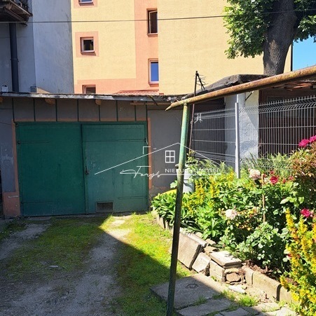 Wynajem murowanego garażu w centrum Przemyśla  idealny na magazyn lub przechowanie