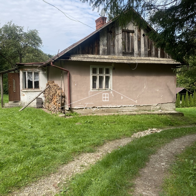 Nieruchomość na sprzedaż w Krasiczynie  dom z działką 7400 m blisko Przemyśla