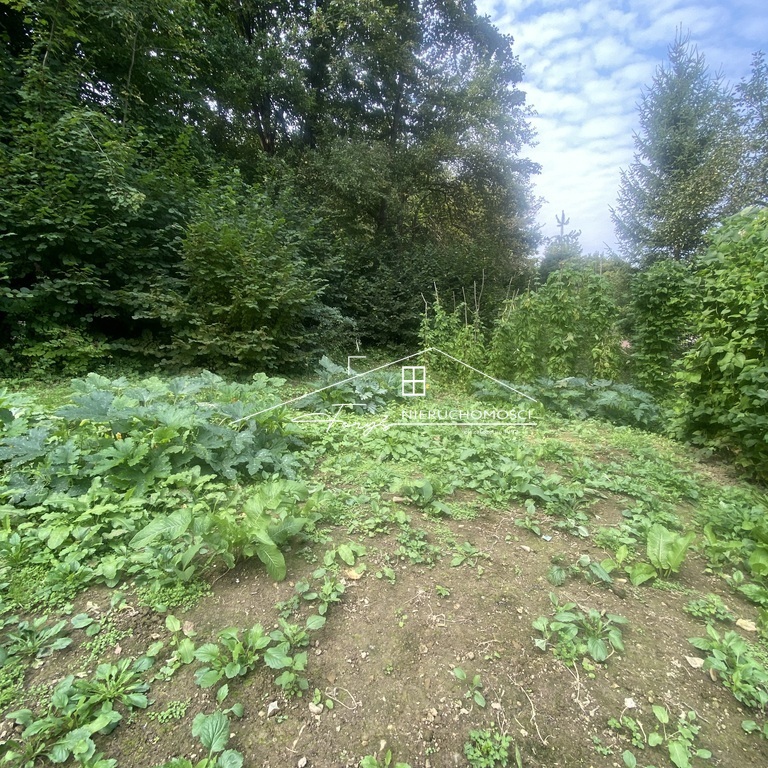 Nieruchomość na sprzedaż w Krasiczynie  dom z działką 7400 m blisko Przemyśla