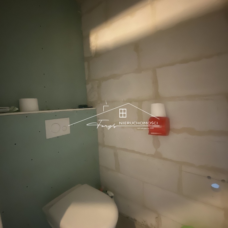 Sprzedaż nieruchomości dla osób planujących budowę domu od podstaw.