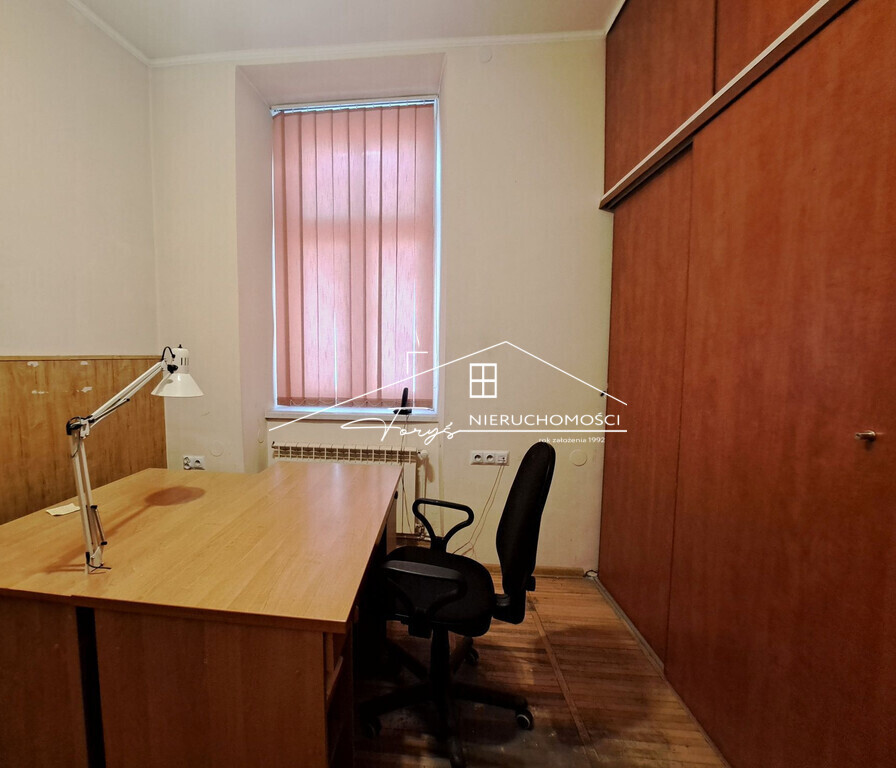 Nieruchomość komercyjna w Przemyślu  lokal użytkowy 117 m przy ul. Grunwaldzkiej