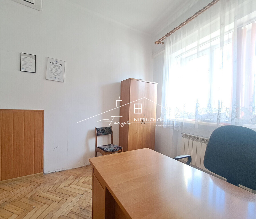 Nieruchomość komercyjna w Przemyślu  lokal użytkowy 117 m przy ul. Grunwaldzkiej