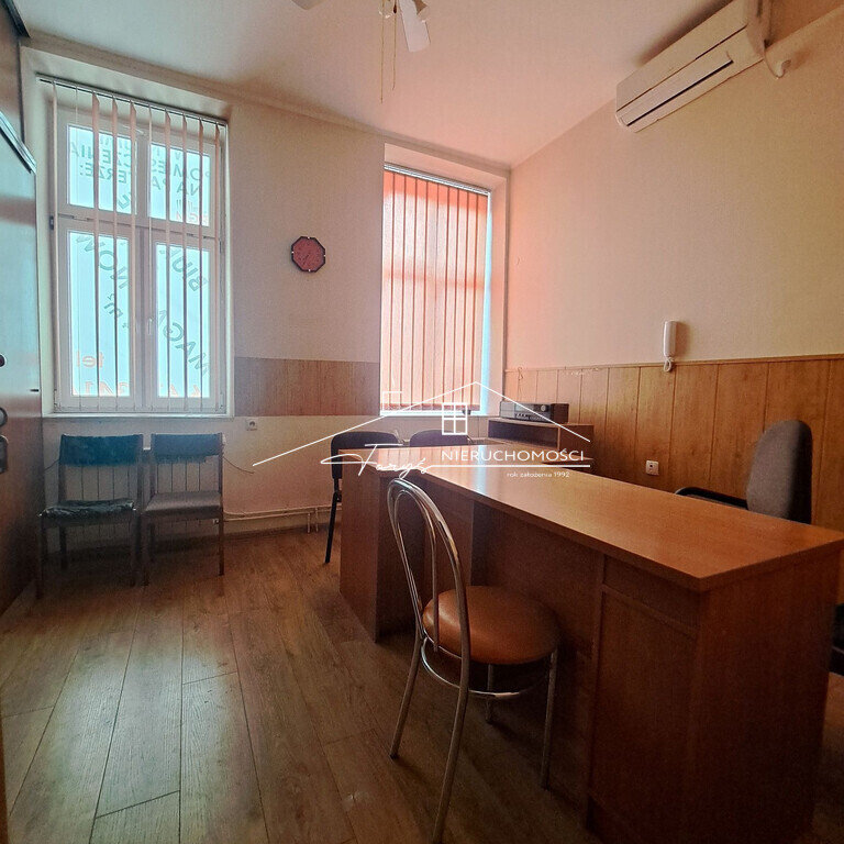 Nieruchomość komercyjna w Przemyślu  lokal użytkowy 117 m przy ul. Grunwaldzkiej