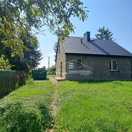 Urokliwy dom z dużą działką  nieruchomość w Medyce na sprzedaż