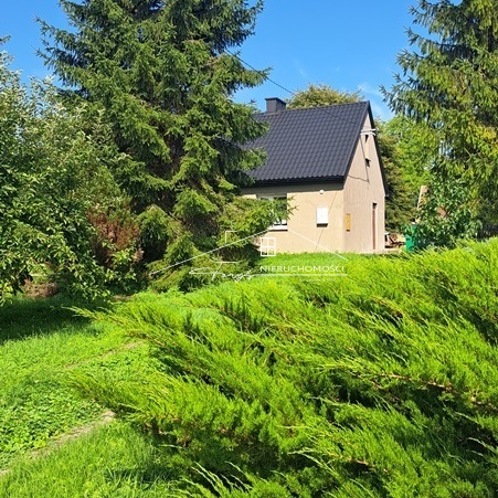 Urokliwy dom z dużą działką  nieruchomość w Medyce na sprzedaż