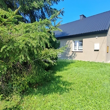 Urokliwy dom z dużą działką  nieruchomość w Medyce na sprzedaż