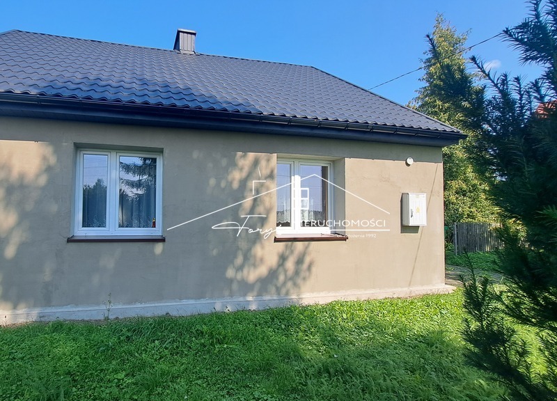 Urokliwy dom z dużą działką  nieruchomość w Medyce na sprzedaż