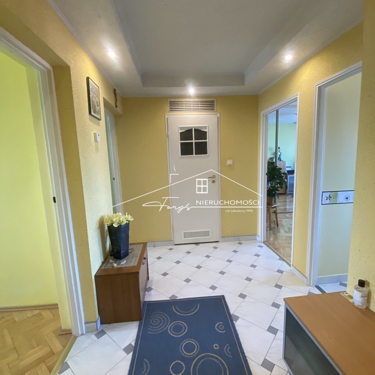 Zadbane 3-pokojowe mieszkanie z balkonem na sprzedaż w Przemyślu, ul. Zielińskiego