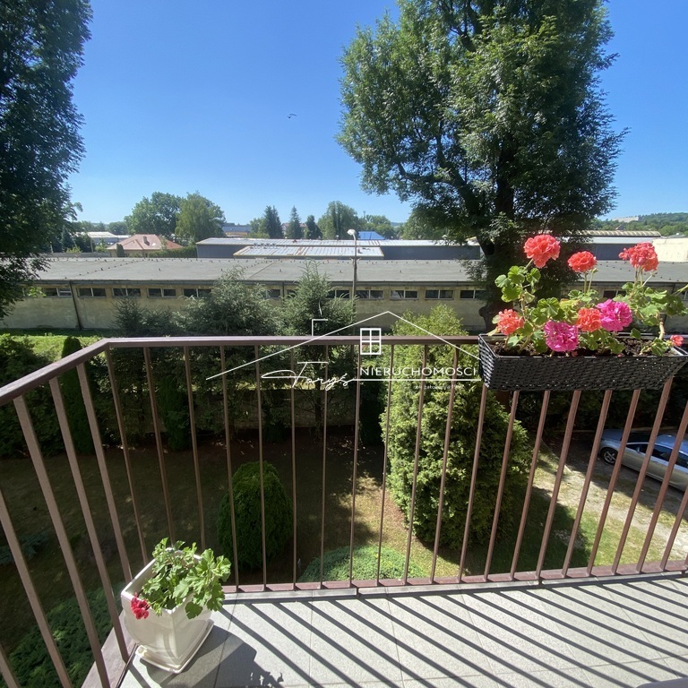 Zadbane 3-pokojowe mieszkanie z balkonem na sprzedaż w Przemyślu, ul. Zielińskiego
