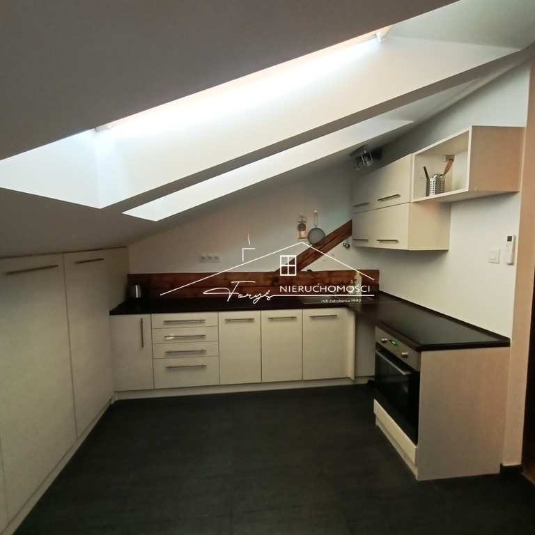 Przemyśl  klimatyczne mieszkanie na wynajem w ofercie nieruchomości przy ul. Dworskiego