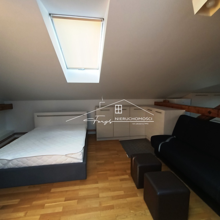 Przemyśl  klimatyczne mieszkanie na wynajem w ofercie nieruchomości przy ul. Dworskiego