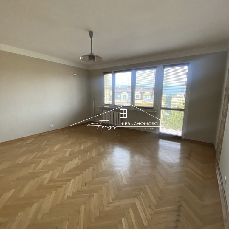 Przestronne nieruchomości w Przemyślu  mieszkanie przy ul. Grunwaldzkiej łączące komfort i świetną lokalizację