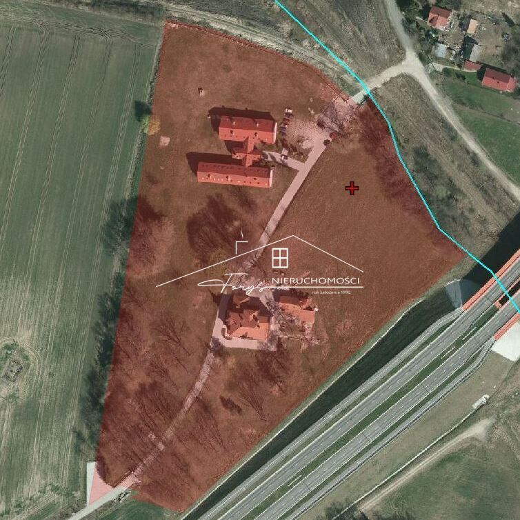 Nieruchomości w Przemyślu przy ul. Rolniczej  zabytkowy zespół dworski z potencjałem inwestycyjnym