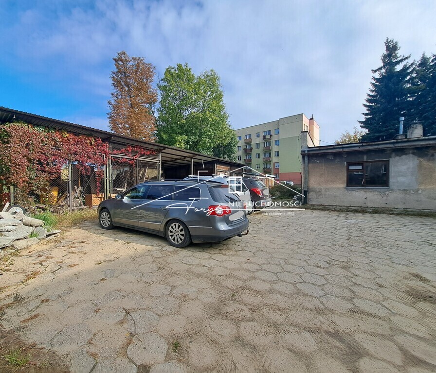 Nieruchomości Przemyśl  biura, plac i wiata do wynajęcia przy ul. Siemiradzkiego