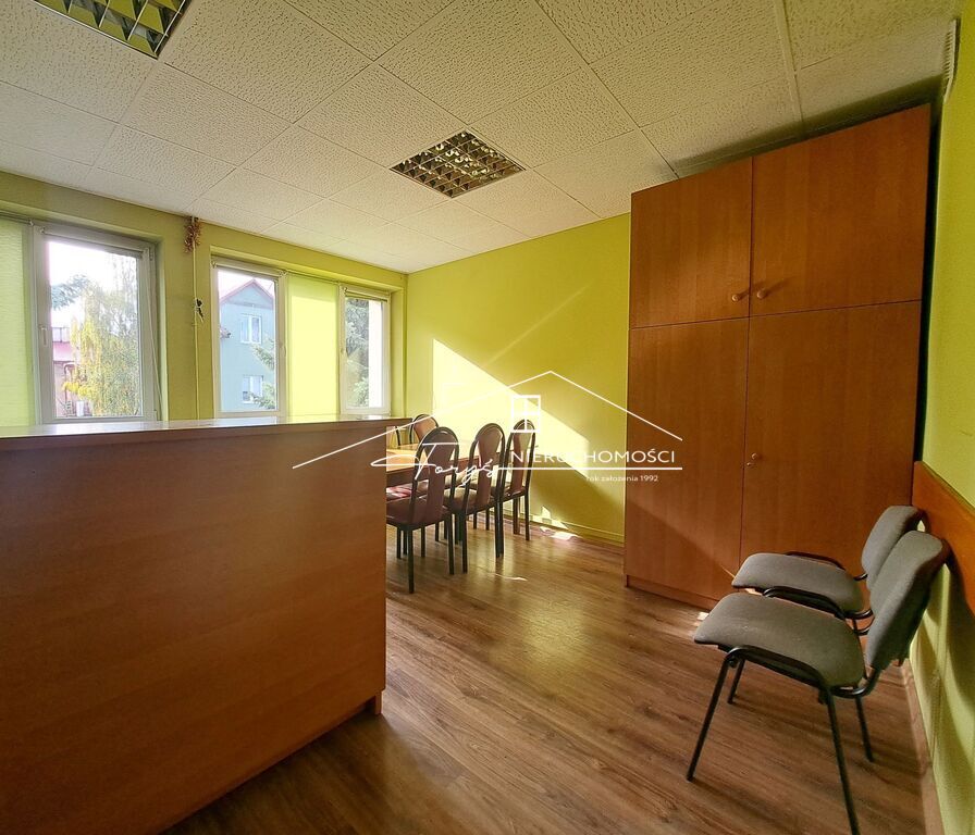 Nieruchomości Przemyśl  biura, plac i wiata do wynajęcia przy ul. Siemiradzkiego