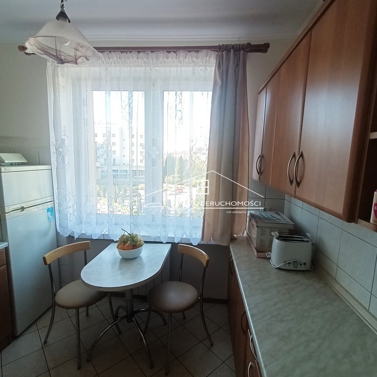 Przestronne 3-pokojowe mieszkanie z balkonem na sprzedaż  Przemyśl, ul. Piłsudskiego