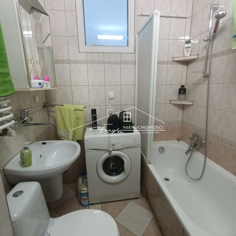 Przestronne 3-pokojowe mieszkanie z balkonem na sprzedaż  Przemyśl, ul. Piłsudskiego