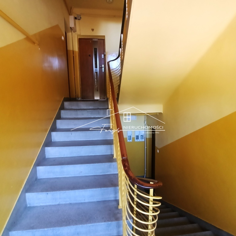 Przestronne 3-pokojowe mieszkanie z balkonem na sprzedaż  Przemyśl, ul. Piłsudskiego