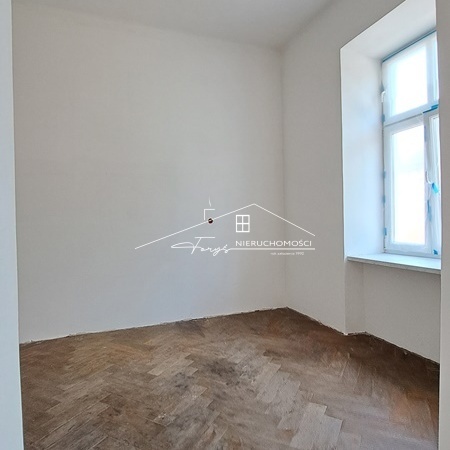 Przemyśl  2-pokojowe mieszkanie w odnowionej kamienicy  Nieruchomości z potencjałem