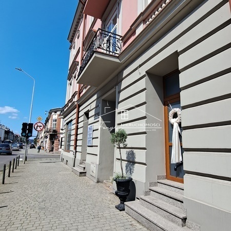 Przemyśl  2-pokojowe mieszkanie w odnowionej kamienicy  Nieruchomości z potencjałem