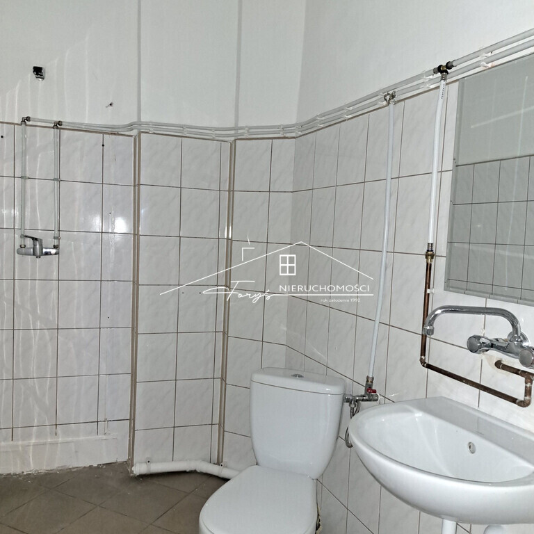 Wynajmij budynek z pełnym zapleczem sanitarnym i technicznym od zaraz.