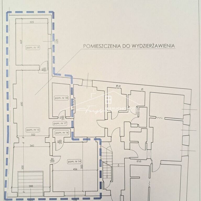 Skontaktuj się z pośrednikiem i umów prezentację w dogodnym terminie.