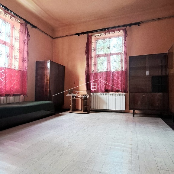 Spokojna okolica gwarantuje ciszę, bezpieczeństwo i komfort życia.